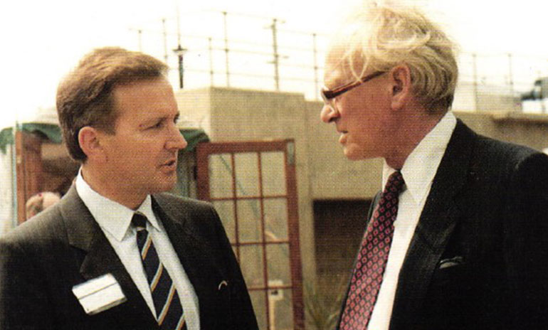 1989_Opening-ceremony_AEW-and-MP-Nicholas-Ridley_Flag-Fen-WwTP.jpg